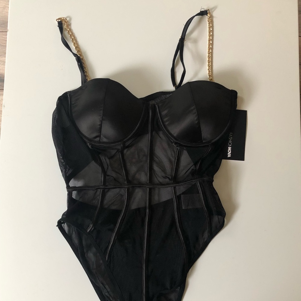 Fashion Nova Black Chain Bodysuit ( NEVER WORN!)